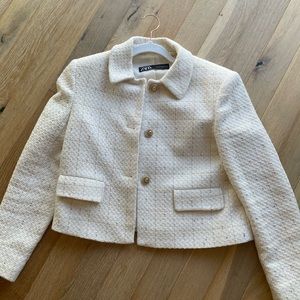 Zara tweed blazer cream and gold - Chanel vibes